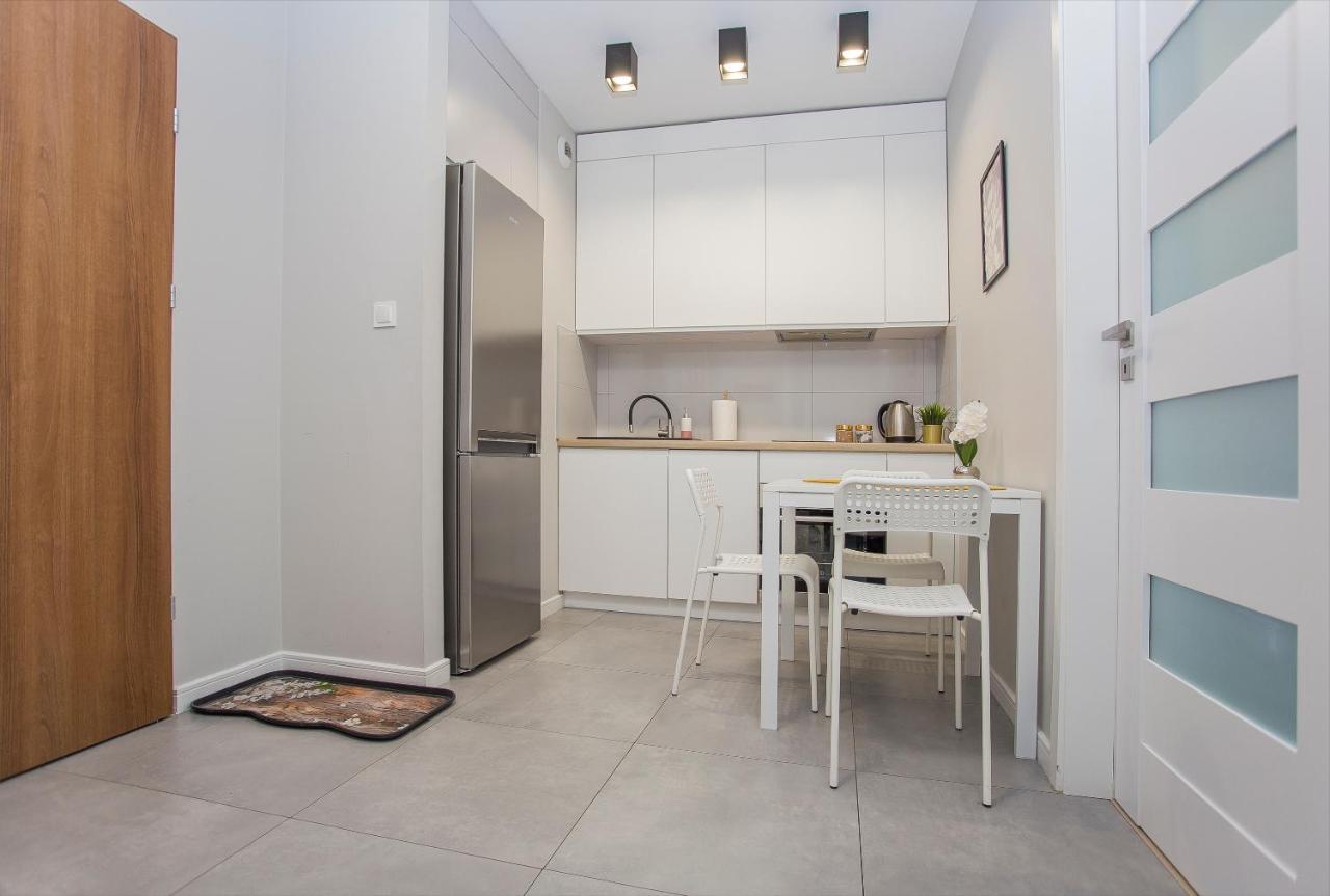 Urban Jungle - Silver Apartment Bialystok Bagian luar foto