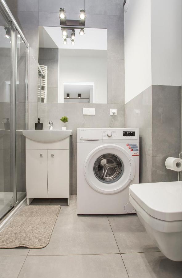 Urban Jungle - Silver Apartment Bialystok Bagian luar foto
